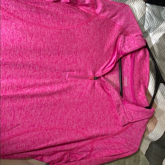 Long sleeve athletic shirt - Picture 2 of 2